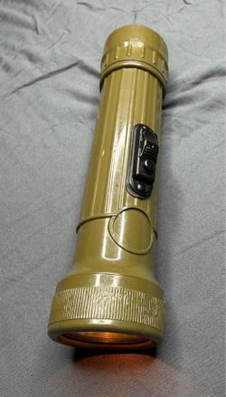 Vintage Fulton Olive Drab Flashlight Made In USA 2 D Cell Tested Working