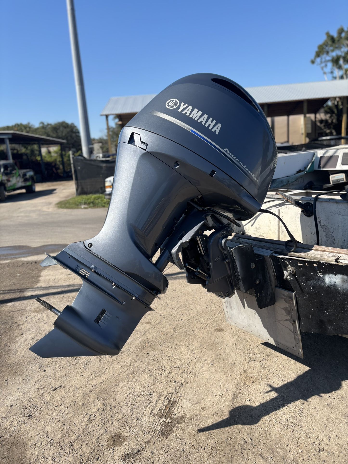 2016 Yamaha 200 HP 4-Stroke 25" Outboard Motor