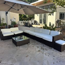 Patio Furniture Set - Delivery AVAILABLE 