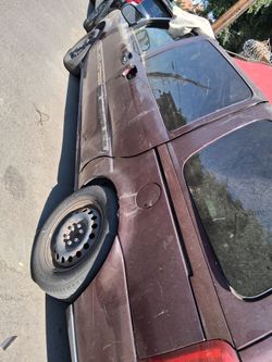 Chevrolet uplander 3.7  moter selling for scrap first first 600 takes it moter good transmission good all glass good 150,000 miles