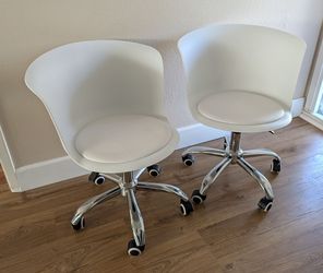 2 Desk Chairs