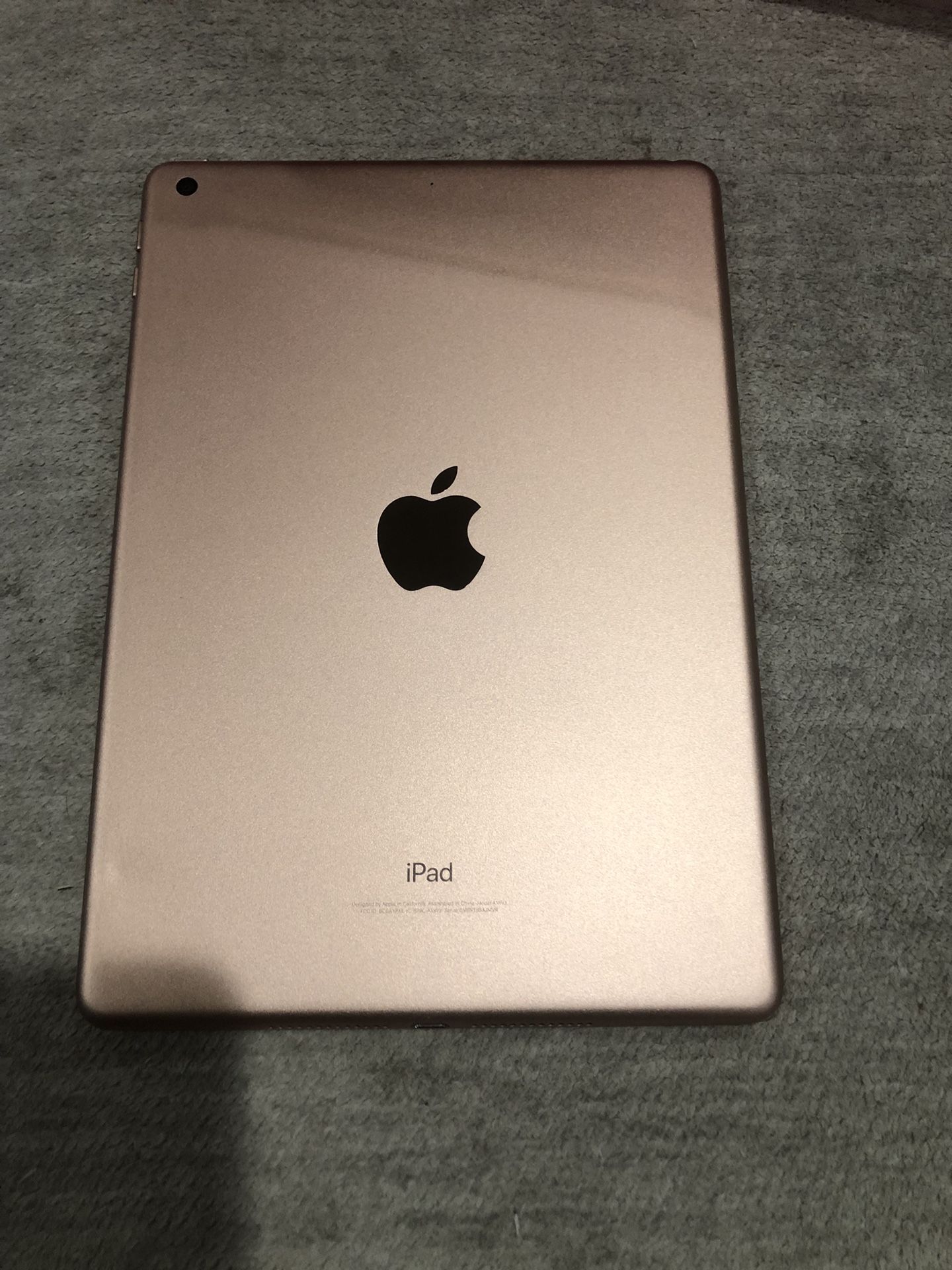 iPad 6th Gen (32GB, Wi-Fi Only) – Great Condition!