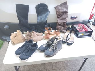 Bulk Of Women's Shoes