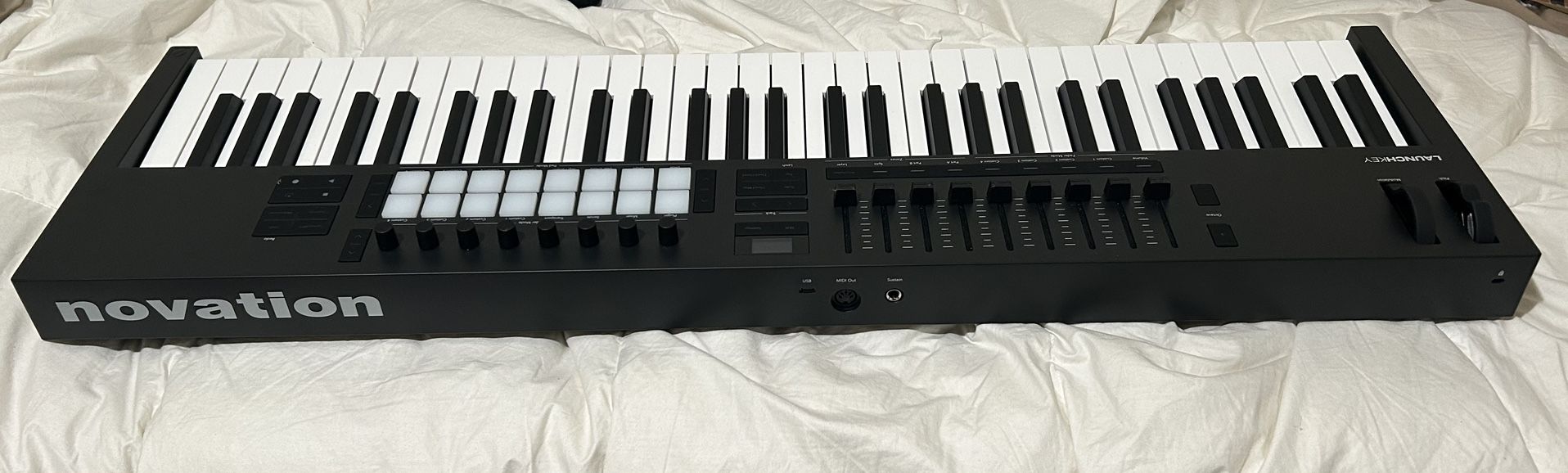 Novation Launchkey 61 MK4 USB Keyboard Controller