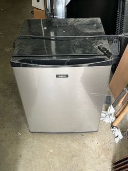 Mini fridge