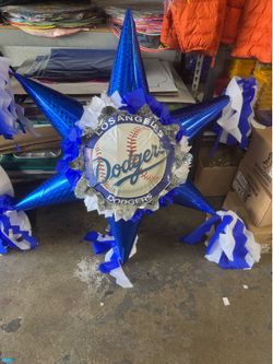 Dodgers bola piñata