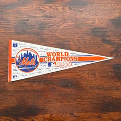 Vintage MLB 1986 New York Mets Wold Champions signed 30”