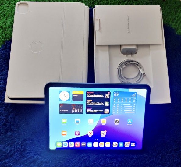 iPad Air M1 $450