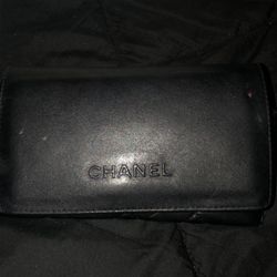 CHANEL SUNGLASSES CASE