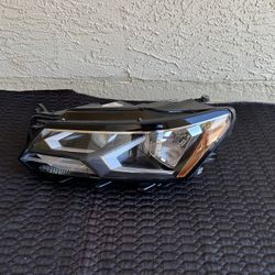 VW Passat Headlight 2016-2019, VW Passat Headlamp, OEM ORIGINAL VW PART, Driver Side, EXCELLENT CONDITION 