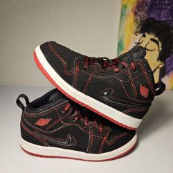 Size 10c - Kids Bred Jordan 1's - $40