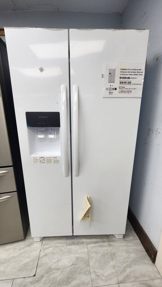 NEW SIDE BY SIDE REFRIGERATOR WITH ICE AND WATER DISPENSER 1 YEAR WARRANTY /1 AÑO DE GARANTIA POR ESCRITO