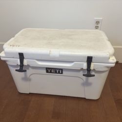 Yeti 45 Cooler - White