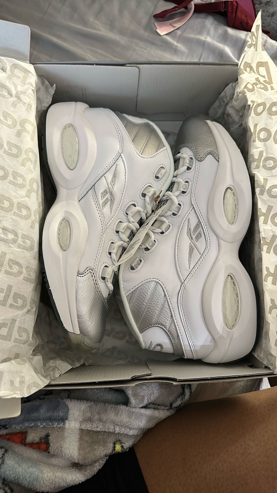 NEW** Men’s 9.5 Reebok Sneaker