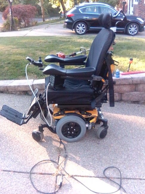Edge Power Chair. This Wheelchair Has Just Had Brand New Batteries Put In It. This Chair Will Have To Be Pushed Away
