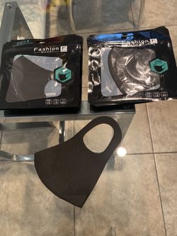 Face Masks in Plain Black