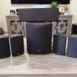 Definitive Technology 5.1 Surround Sound ProCinema 800 Speaker System 