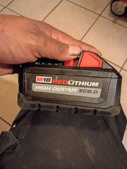 M18 MILWAUKEE 8.0 battery $$$70 fijo