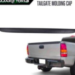 Chevy Silverado 1999-2006 Tail Gate Molding 