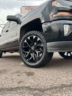 22x9 Snowflake 6x139 Wheels And Tires 33/1250/22 MT