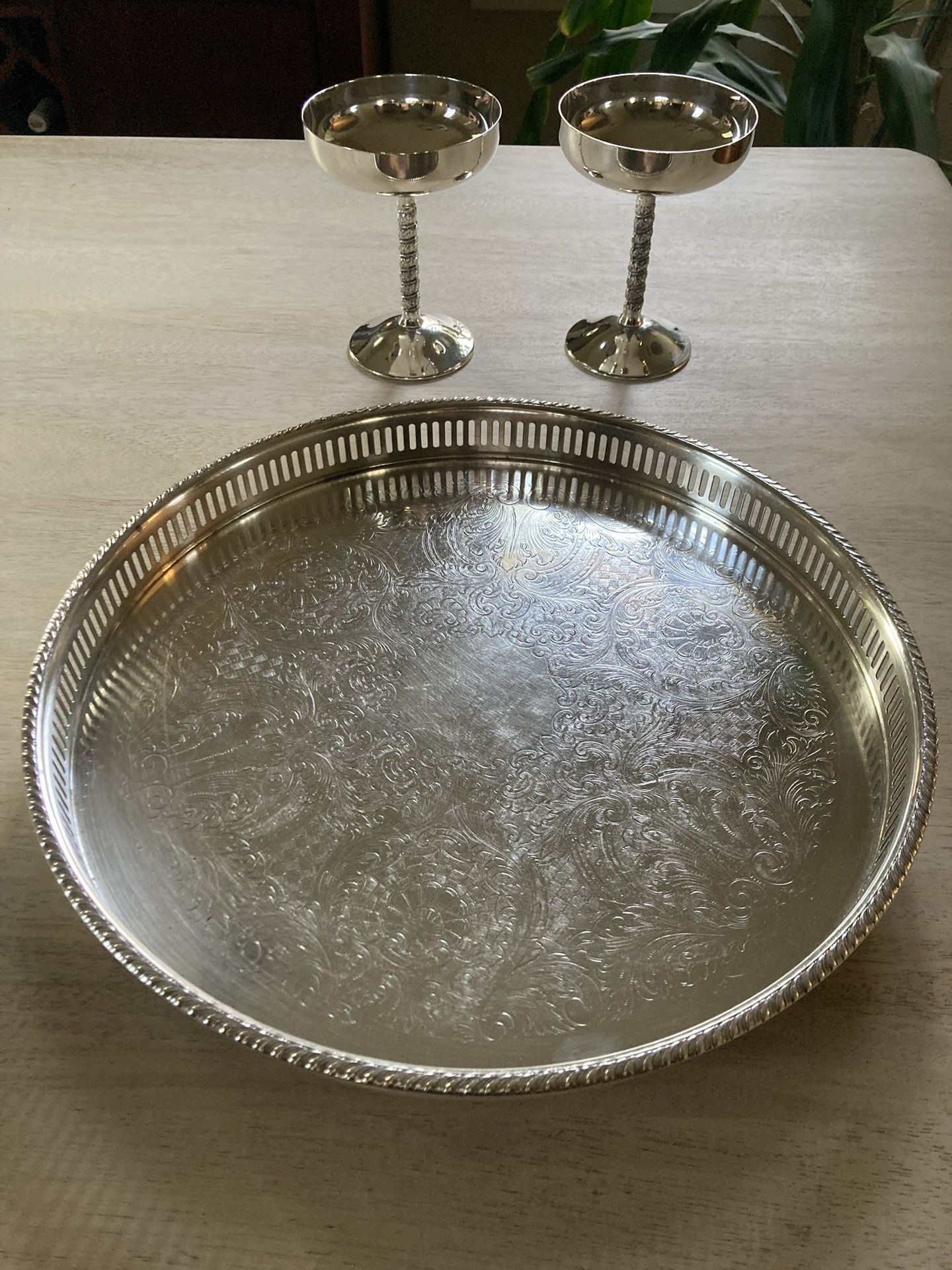Antique W & S Blackington Silver Plated 14” Footed Rounded Platter Gallery Tray