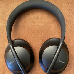 Bose Noise Cancelling Headphones 700 over-ear Wireless Bluetooth Earphones, Black