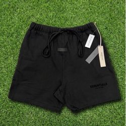 Essentials Shorts 🌴