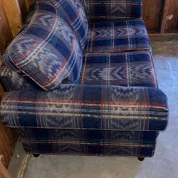 Couch / Vintage Couch / Classic Couch 