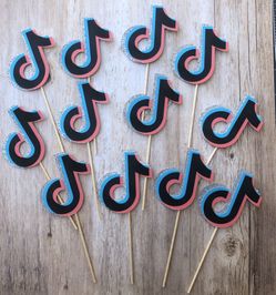Tik tok cupcake topper