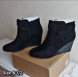Ankle Boots Black Color 