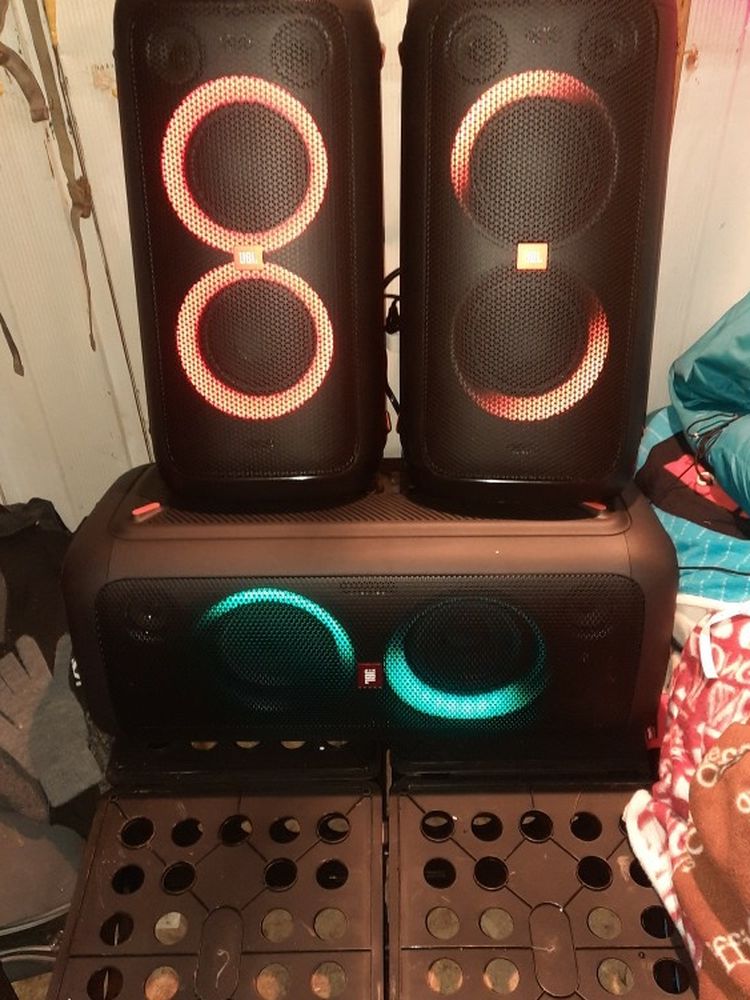 Jbl Party Box 300 And Two 100's