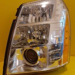 2009 2010 2011 2012 2013 2014 CADILLAC ESCALADE HID OEM DRIVER HEADLIGHT USED