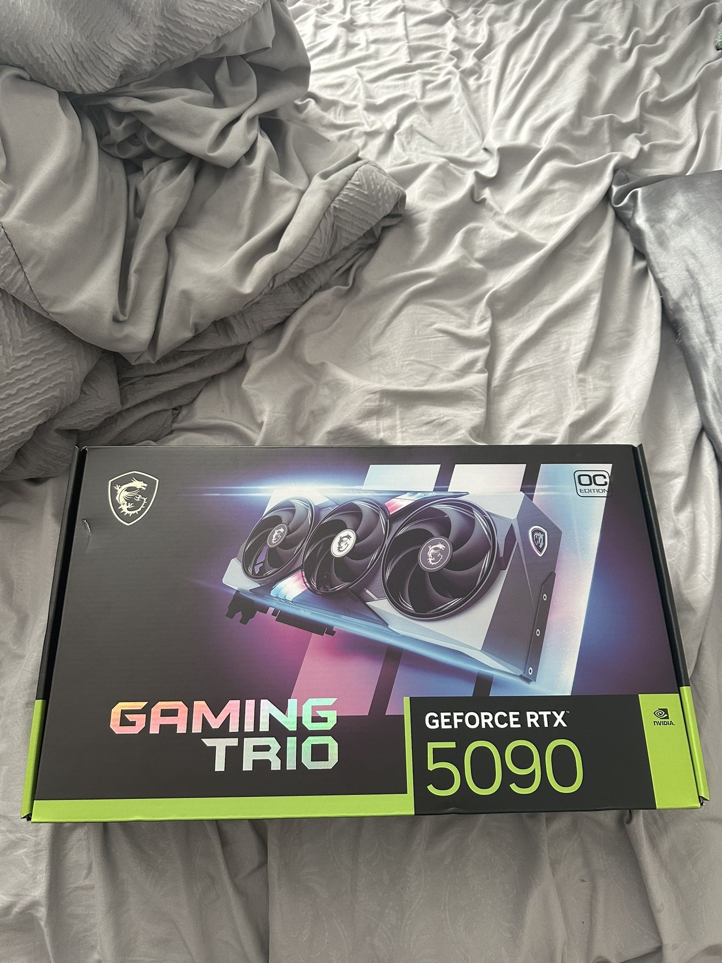 RTX 5090 MSI GAMING TRIO OC