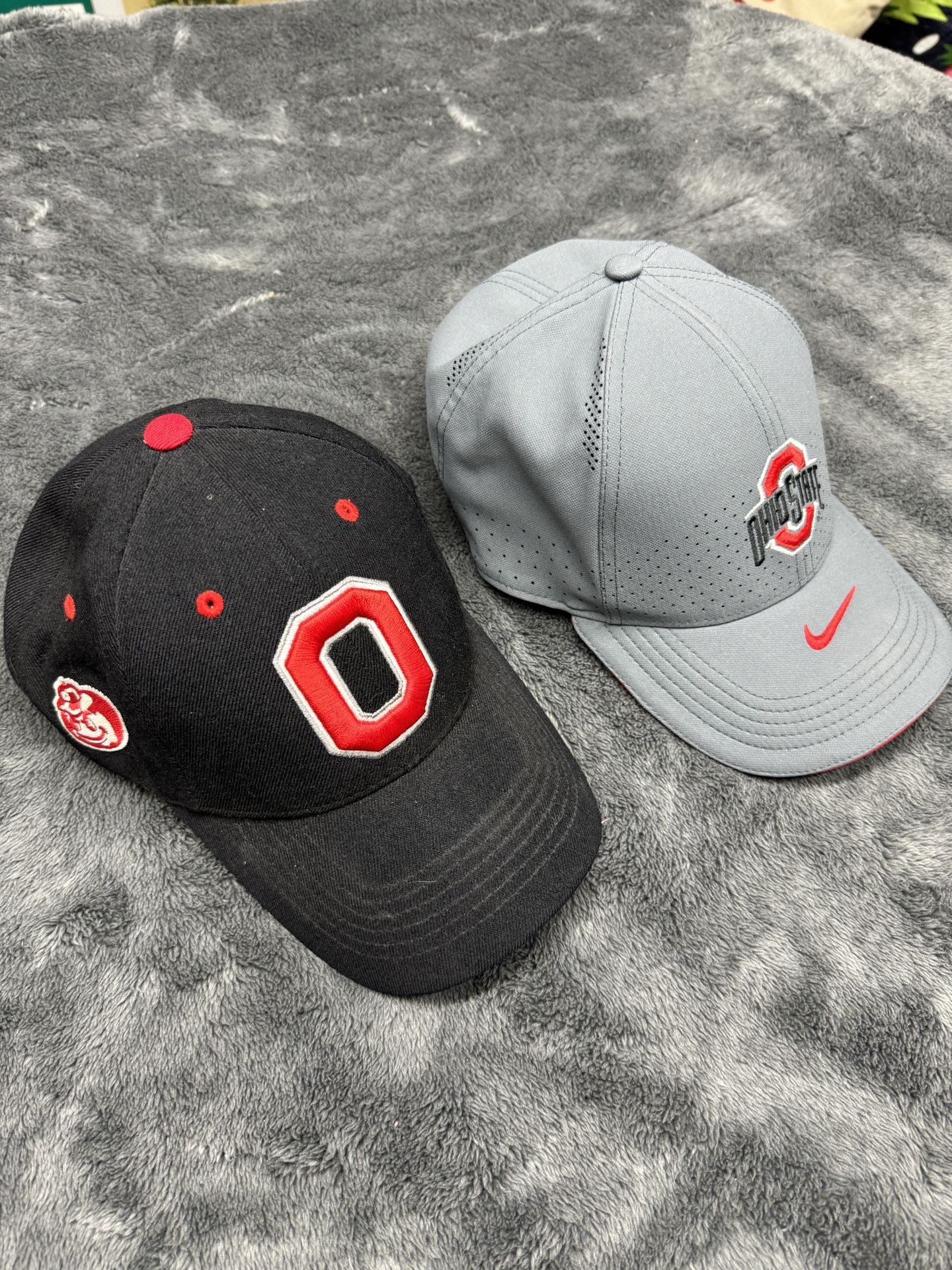 Bundle of 2 Ohio State Adjustable Back Hats in good shape!  Gray Nike hat was only worn once.