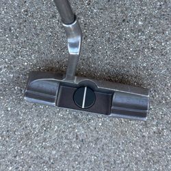 Sceptre S102 Putter