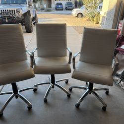 Office Chairs 