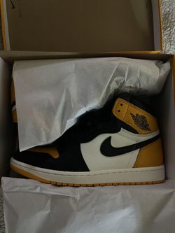 NIKE JORDAN 1