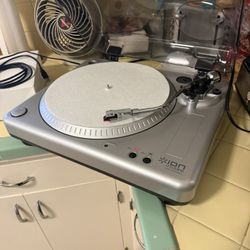 Working Turntable Like New Condition