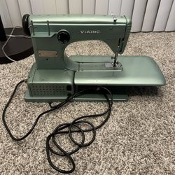 Viking Husqvarna type 19E Special sewing machine