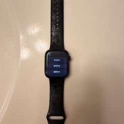 Apple Watch Series 9 45 MM - NEED GONE