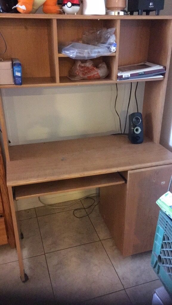 Computer Desk With Overhead Storage For In Riverside Ca Offerup Computer Desk With Overhead Storage