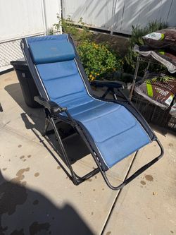 Timber Zero Gravity Recliner Lounge Chair Blue