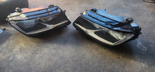 18-21 Volkswagen Tiguan Headlights