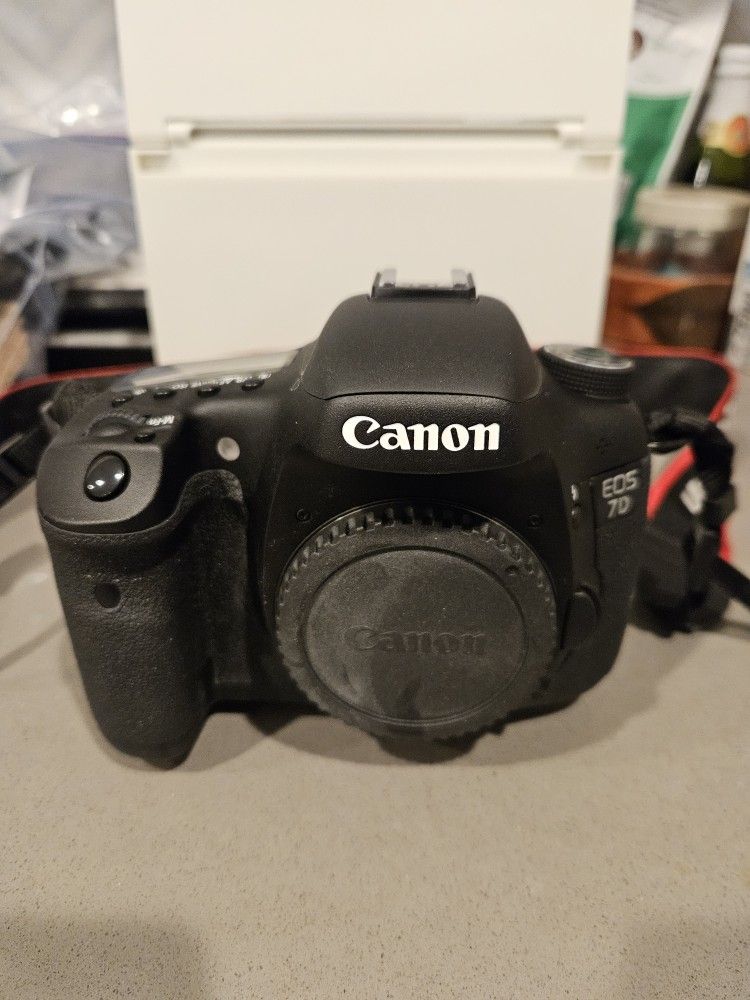 Canon EOS 7D Good condition