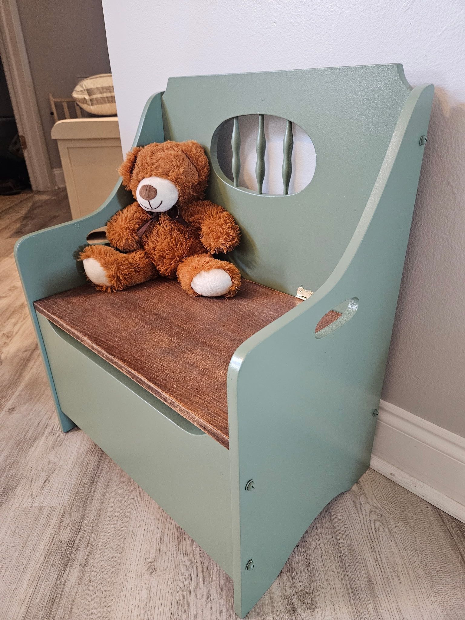 Traditional Solid Wood Toy Chest with Seat