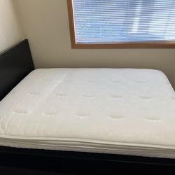 Full size mattress