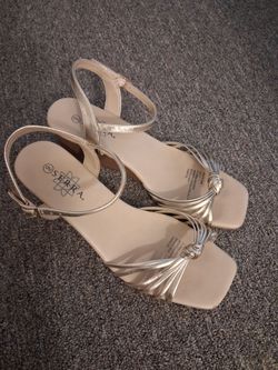 Woman shoes