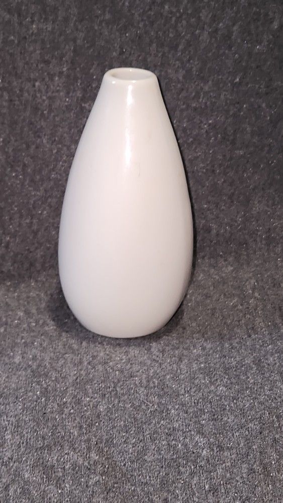 white, egg-shaped vase