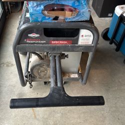 Briggs & Stratton 6250 Watts Generator