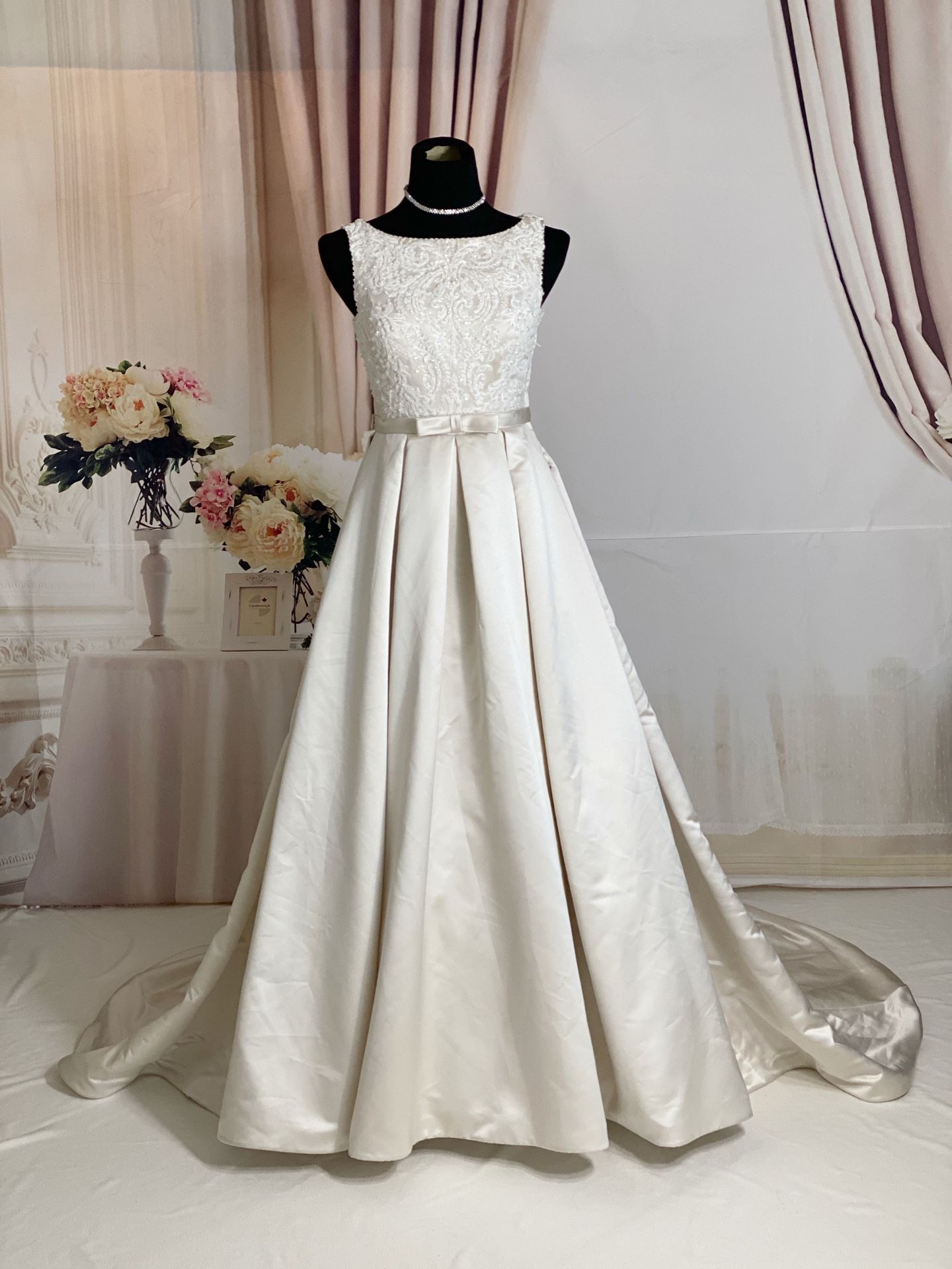 Champagne luxury satin ballgown dress, size 2-4